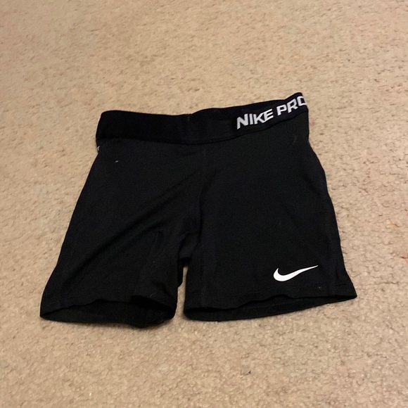 Nike pros - Picture 1 of 1